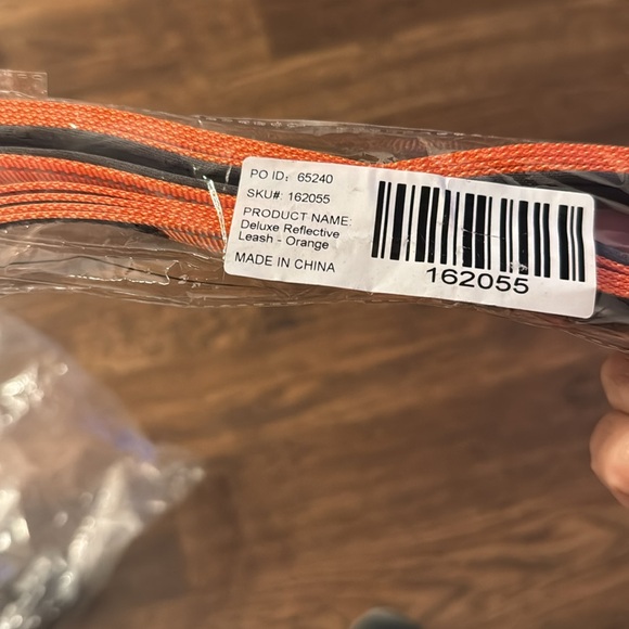 Deluxe Orange Reflective Leash. NWOT - Picture 2 of 4